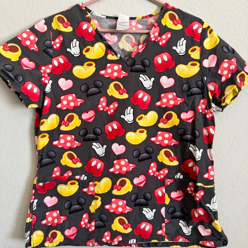 Disney M Minnie Mouse Mickey Mouse scrub top